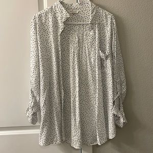 White button down blouse by BeachLunchLounge.